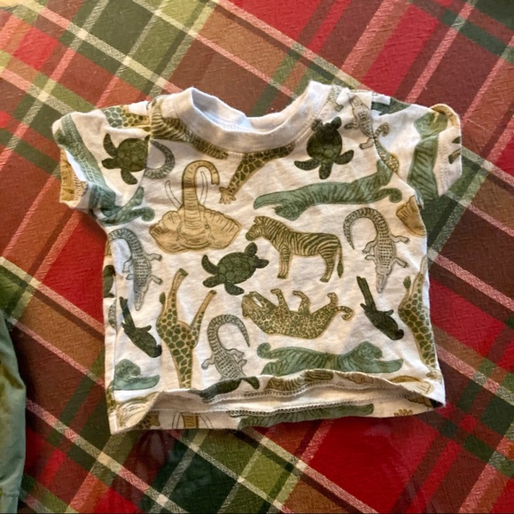 Carter’s Boys Overall and T shirt set New Born - Picture 3 of 8